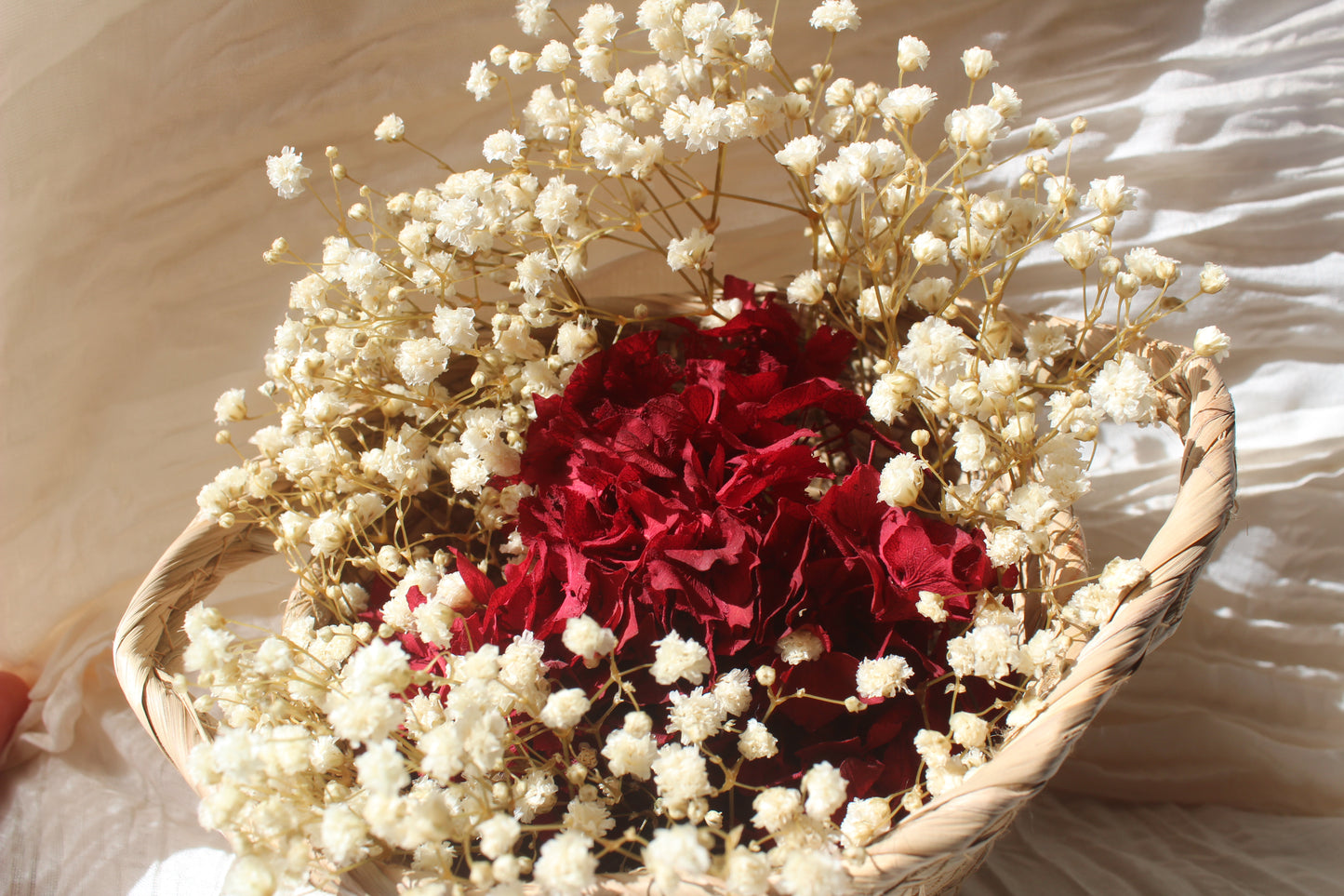 Cesta mini con arreglo floral