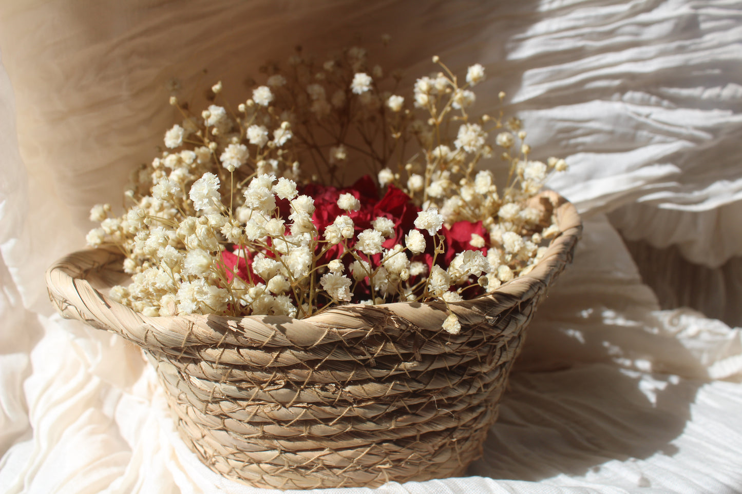 Cesta mini con arreglo floral